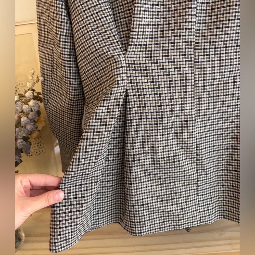 H&M Blazer - Picture 3 of 7